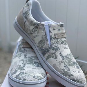 Women's Sharkbyte Canvas